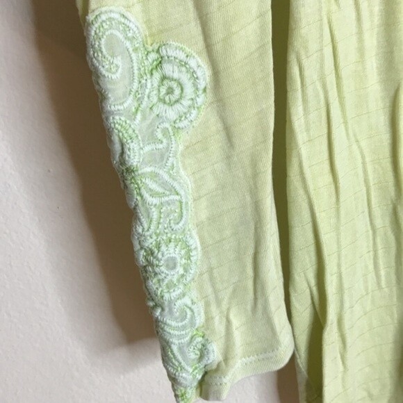 Soft surroundings ladies slight sheer lightweight long sleeve top size medium - Picture 5 of 11